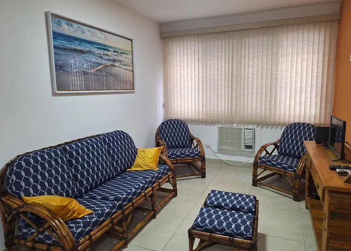 Apartamento Guarujá Enseada Caravela - próximo da praia - com ar condicionado e vaga para carro